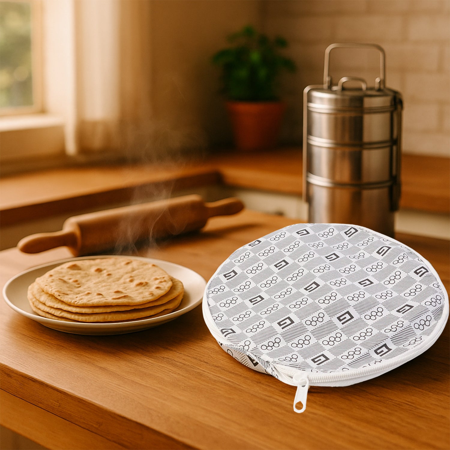 Insulated Roti Cover (23 X 23 Cm 1 Pc)