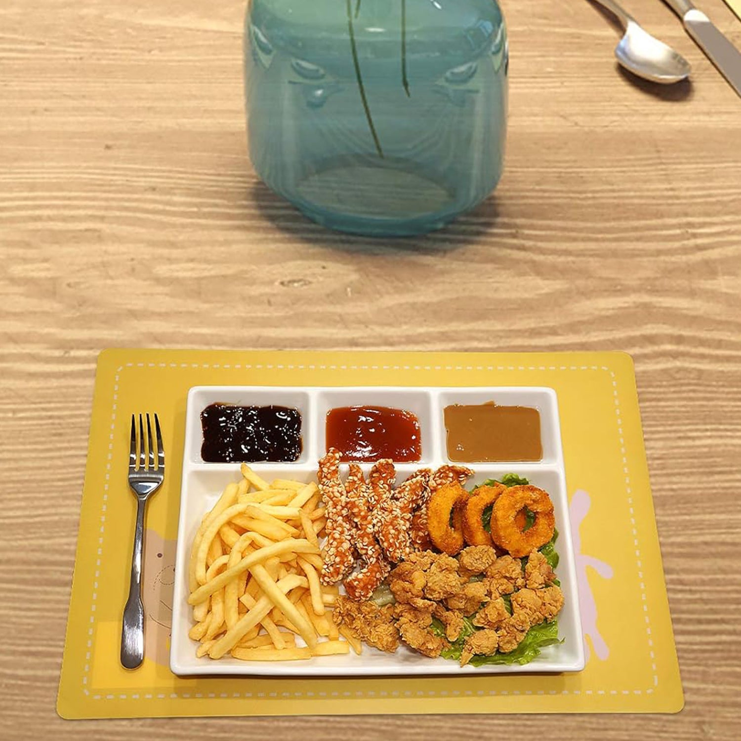 Plastic 4-compartment Rectangular Meal Serving Tray Plate (1 Pc White)