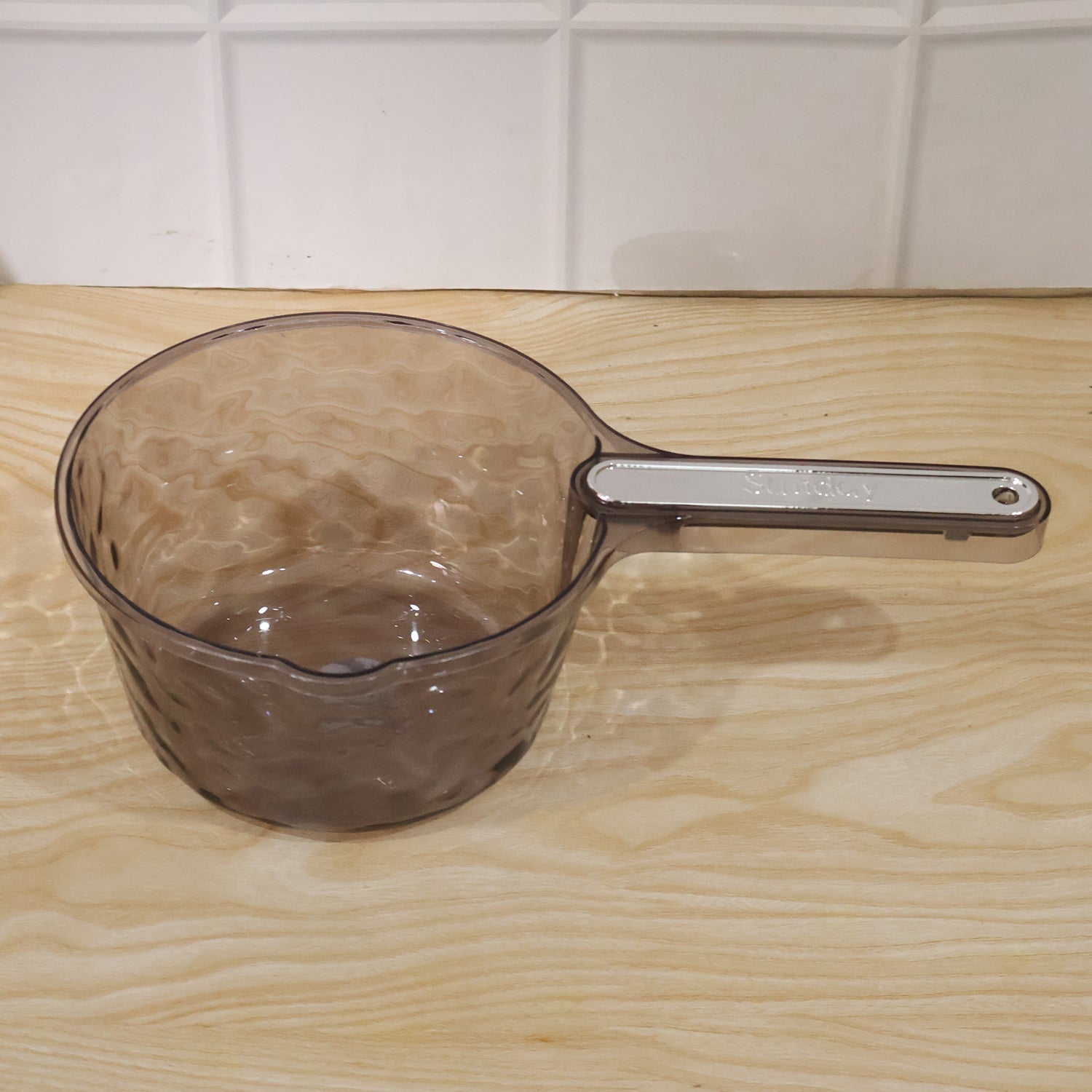 Transparent Plastic Water Dipper Scoop With Handle For Bathroom (1 Pc)