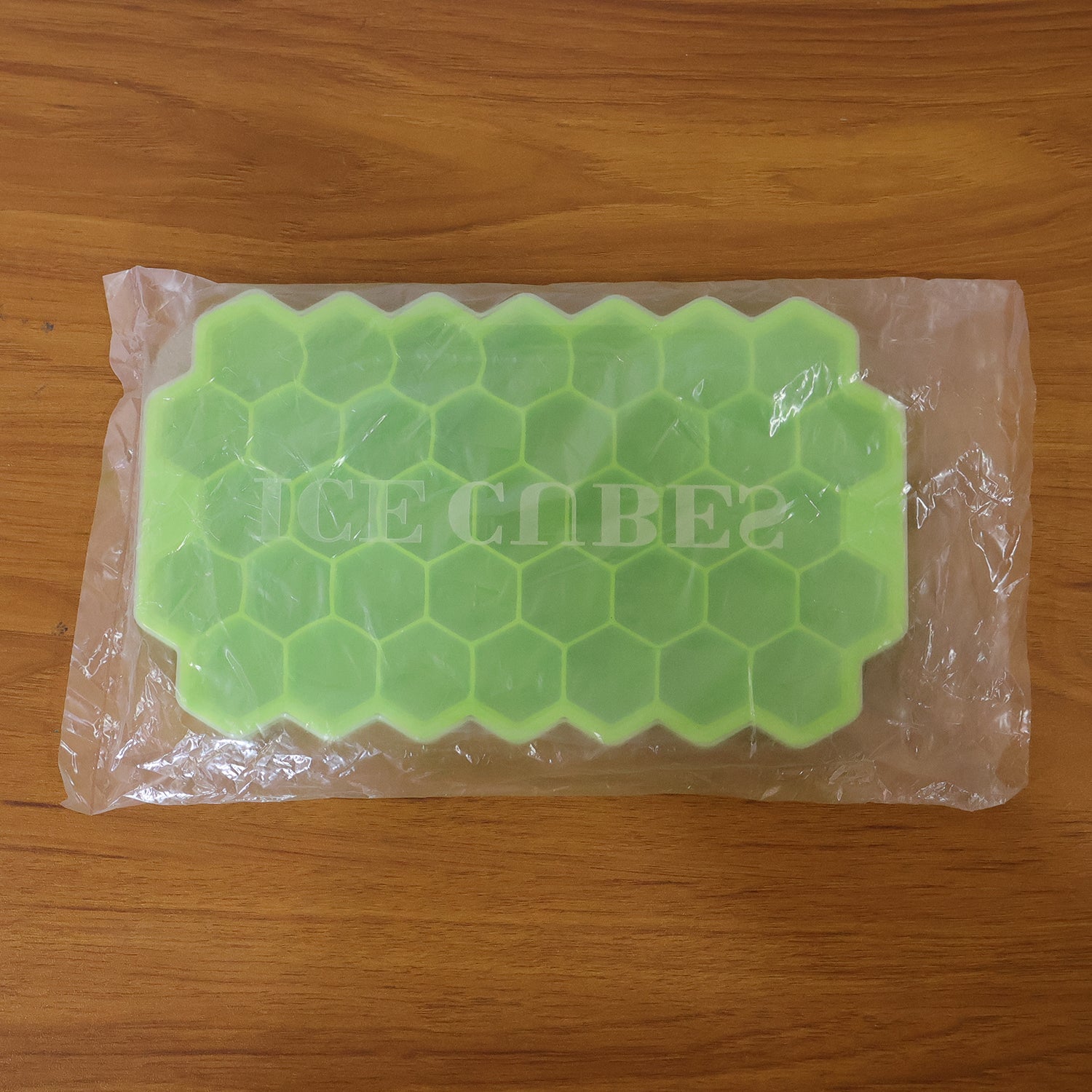 Premium Honeycomb Silicone Ice Cube Tray With Lid (1 Pc)