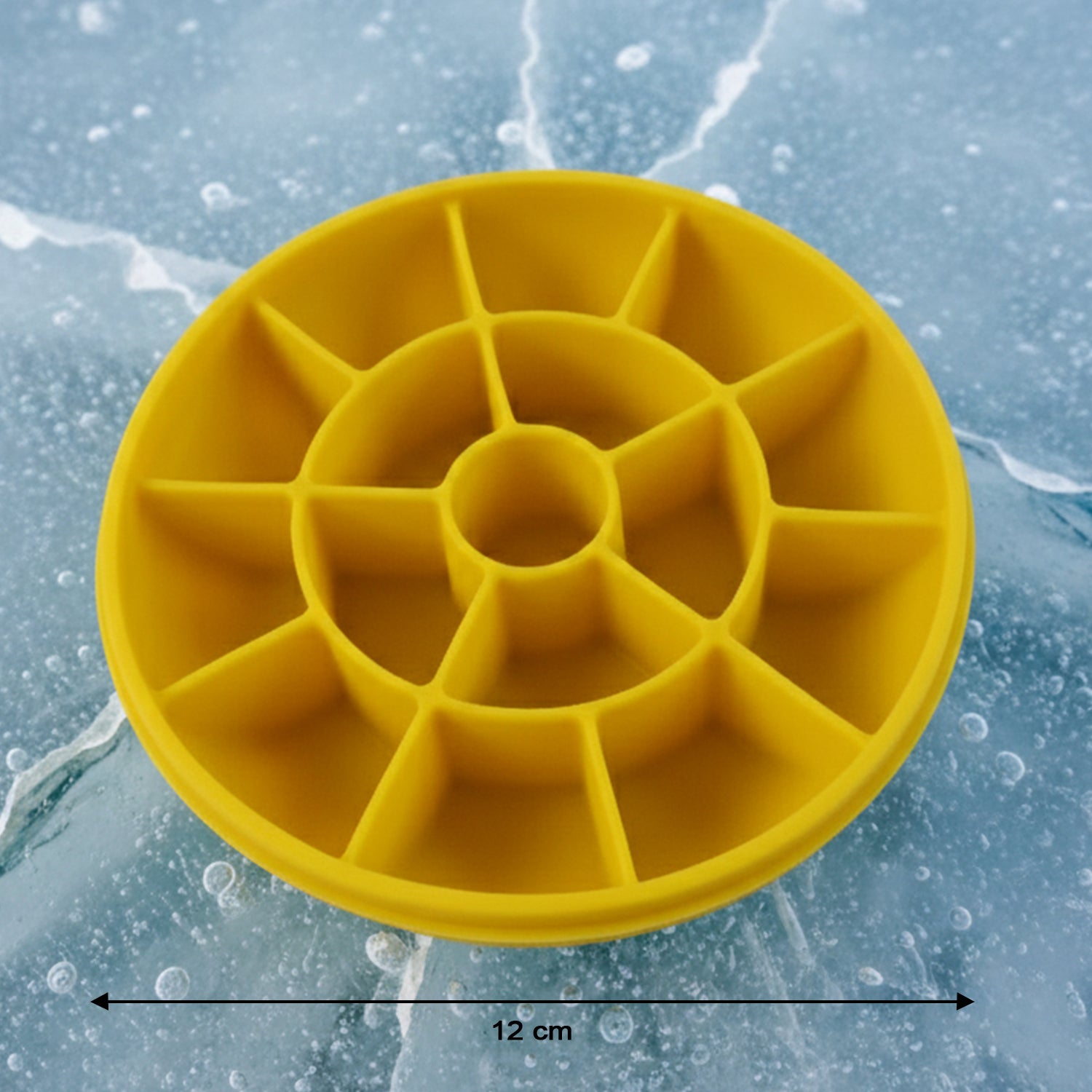 Premium Round Ice Cube Tray With Lid (1 Pc)